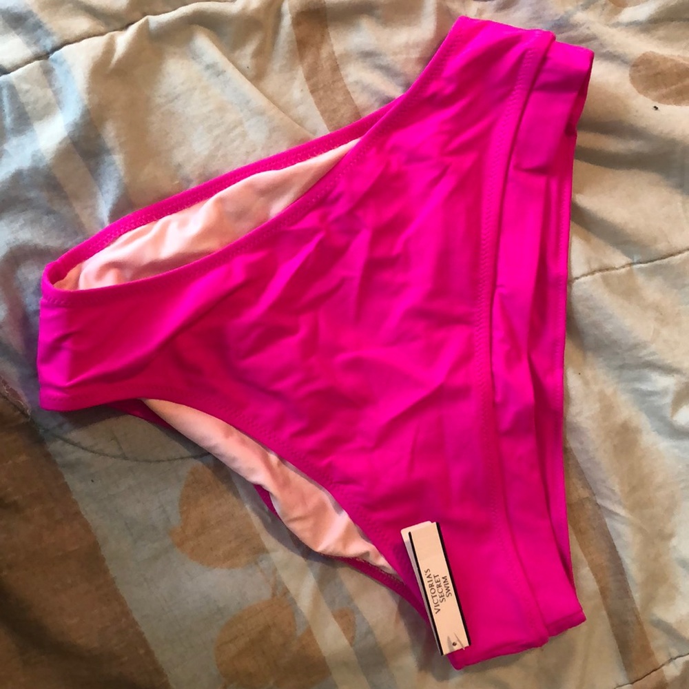 Swimsuit - Picture 2 of 4